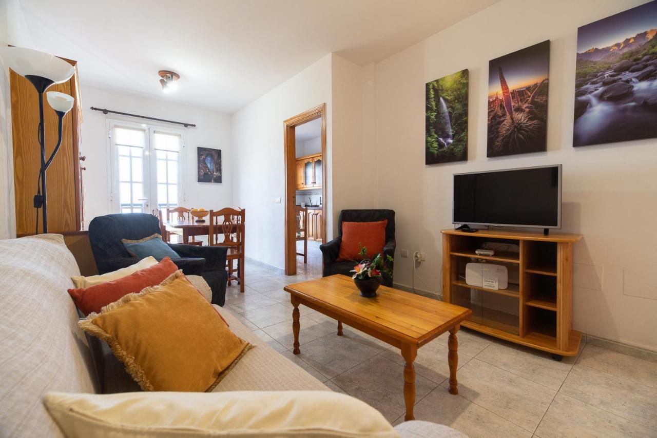 Apartamentos Leomar II Los Llanos De Aridane Extérieur photo